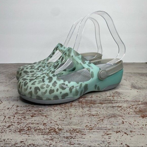 Crocs Women's Carlie Leopard Fade Clog Mule Shoes 6 - Picture 8 of 10